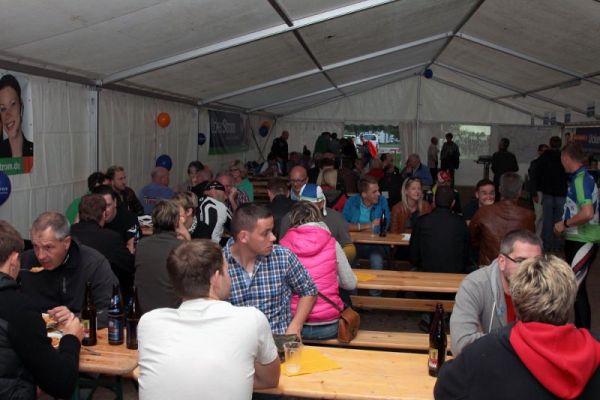 nudelparty-2014-22-20180223-20022487751D448871-FD58-1B00-7F80-7998F4C29137.jpg