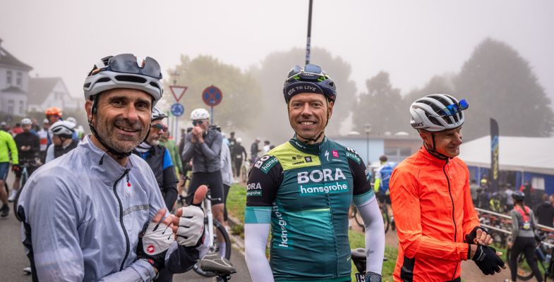 ds1213295961DDF-DA2D-2A60-B530-CA22C1F75B1B.jpg