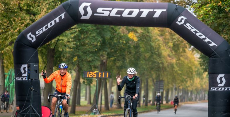 ds240385D2B9E60-CD6B-F16F-9AE4-305AFF92E858.jpg