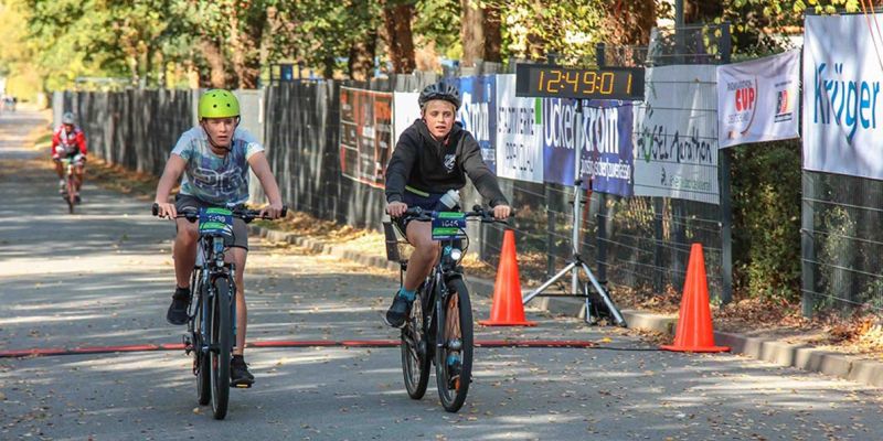 huegelmarathon-2018-106-20181009-1847429462343815E8-5245-04F8-51EF-E2E3A2E1A0F9.jpg