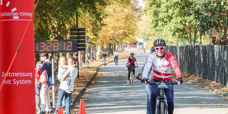 huegelmarathon-2018-14-20181009-110425568774674FC6-CE6D-B144-A058-777B62A4B42C.jpg