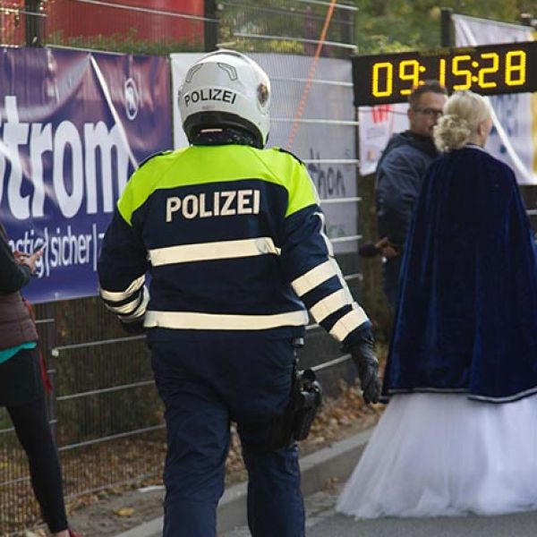 huegelmarathon-2018-21-20181009-20892609767CFC9895-B9E9-1368-23FA-F89C588B8962.jpg