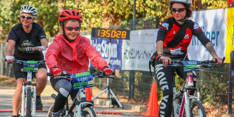 huegelmarathon-2018-36-20181009-139388159191619B65-08ED-8B77-D553-20AB4AD0DCD7.jpg