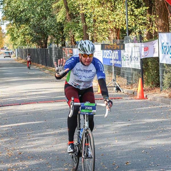 huegelmarathon-2018-53-20181009-16207835708A11A181-3EE0-CAAD-B737-51E90A99CD22.jpg