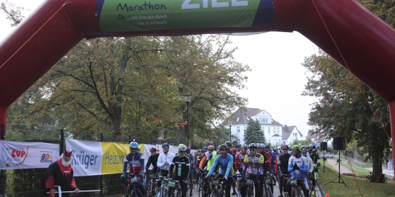 impression-2019-15-huegelmarathon-22-20191025-17646732725771787A-6FBB-560F-08E5-83D97EF6DAAF.jpg